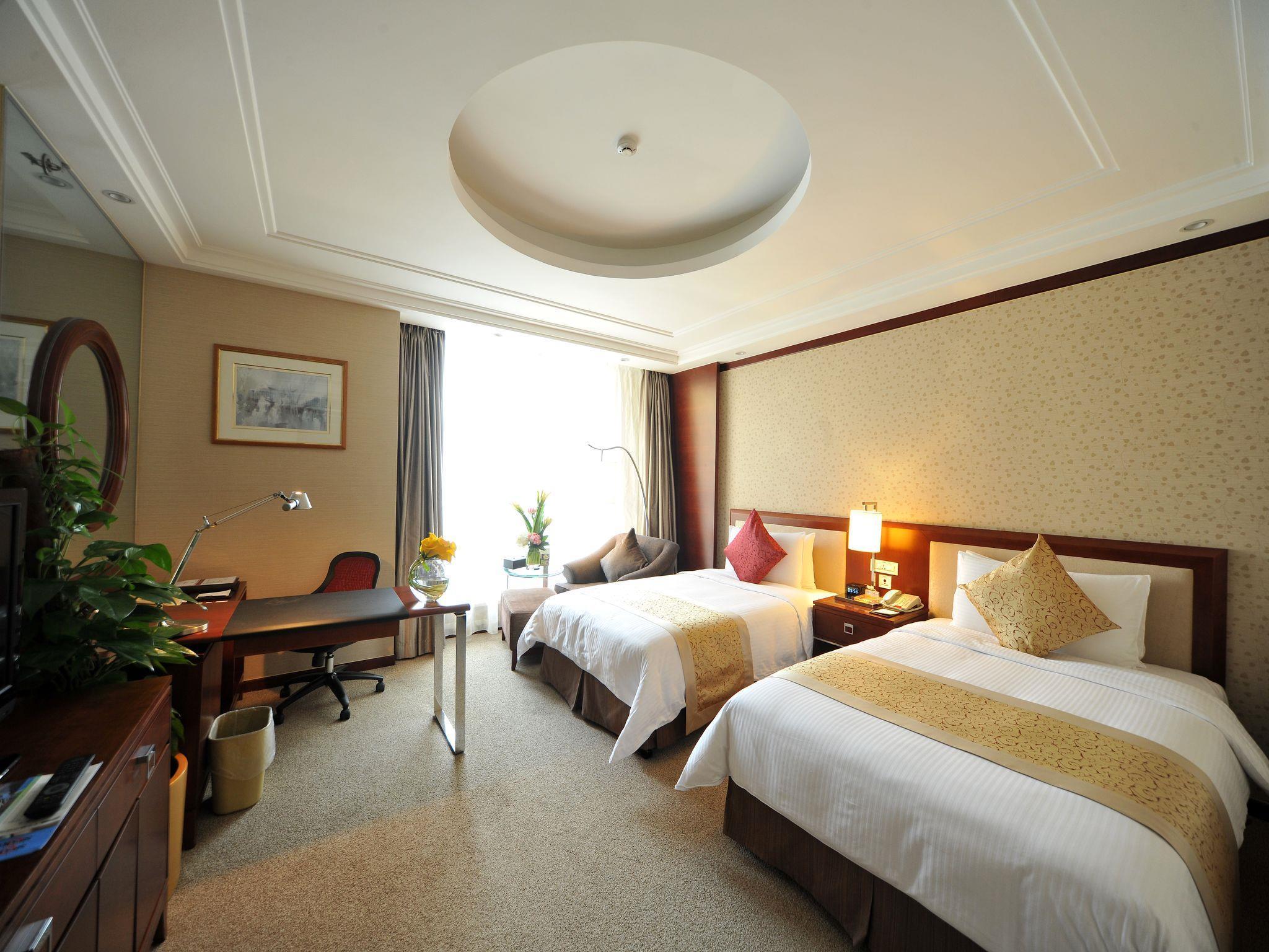 Central Hotel Shanghai - Nanjing Road Экстерьер фото