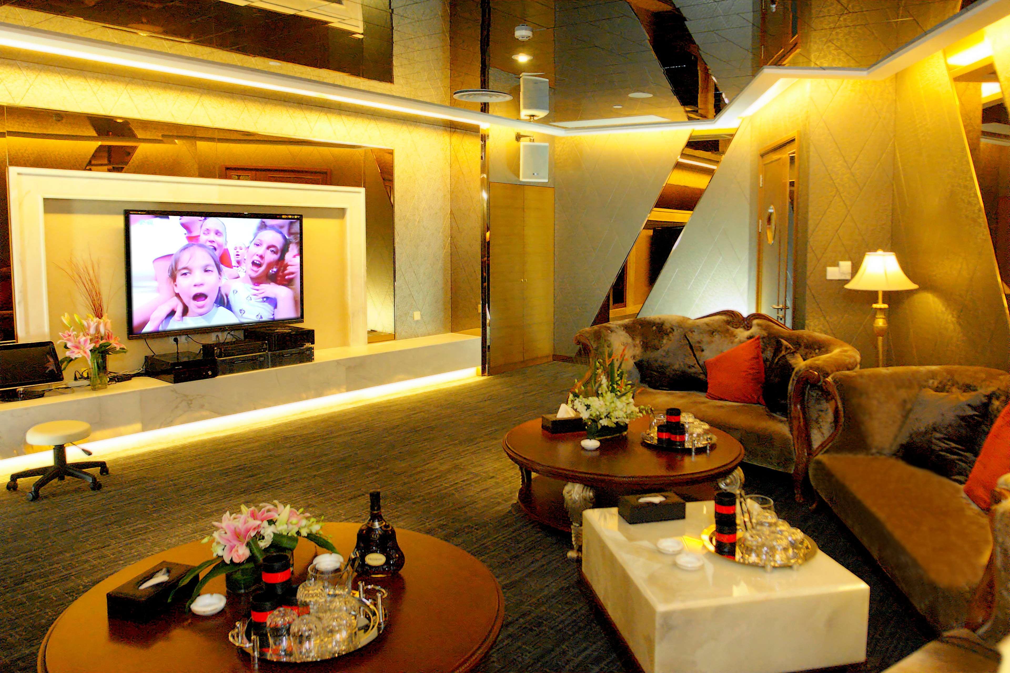 Central Hotel Shanghai - Nanjing Road Ресторан фото
