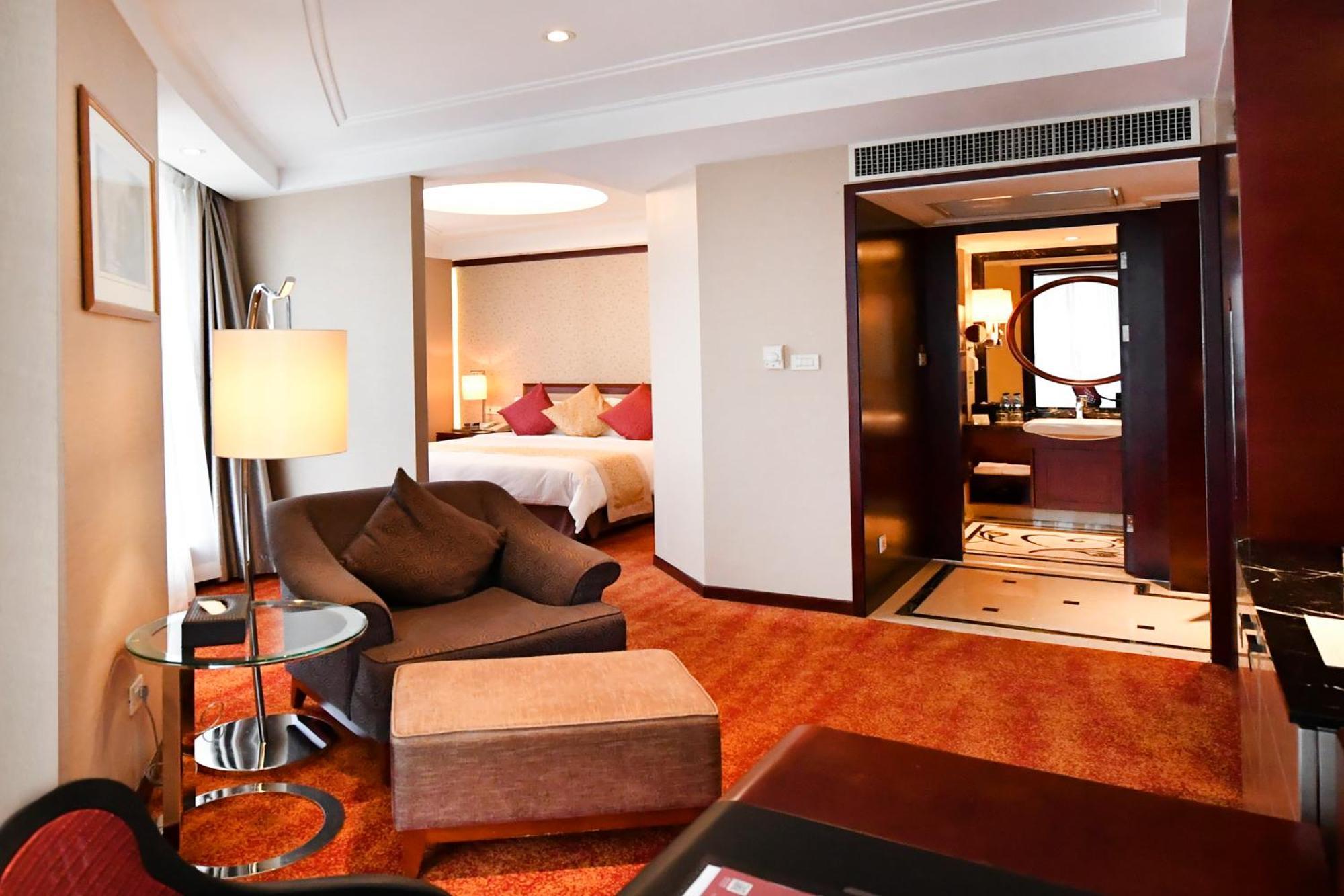 Central Hotel Shanghai - Nanjing Road Экстерьер фото